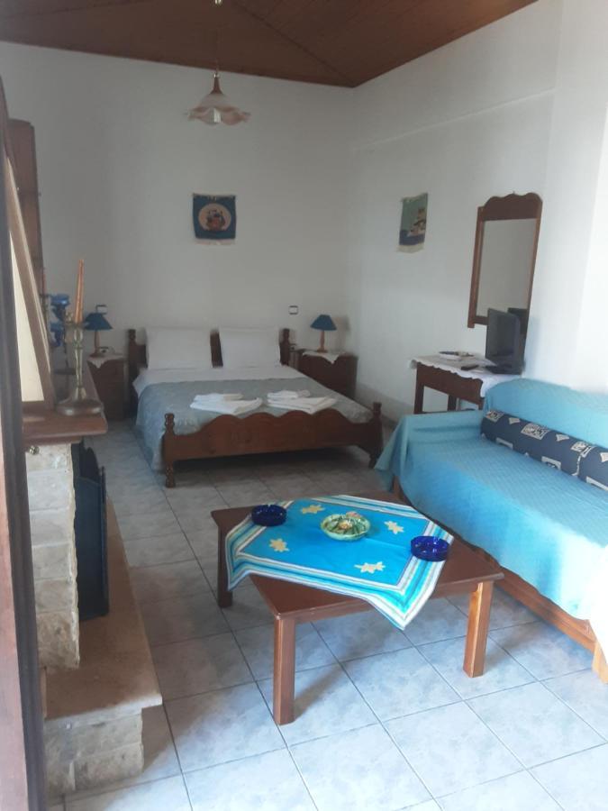Studio Next To The Main Square Zagora Bagian luar foto